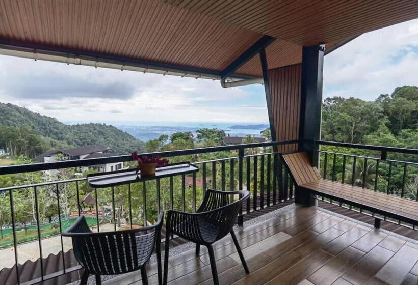 Quarto Triplo Estandar com Sacada, Kokol Haven Resort