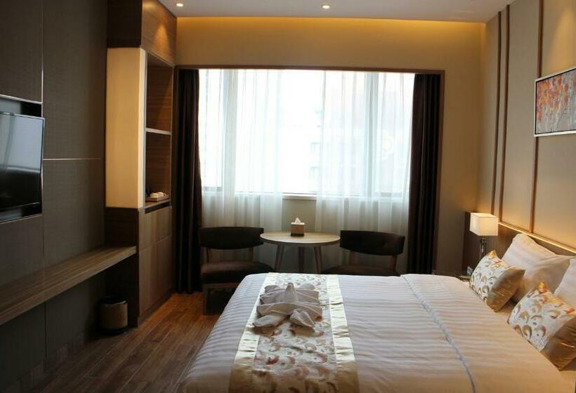 Номер Deluxe, Southern Club Station 1
