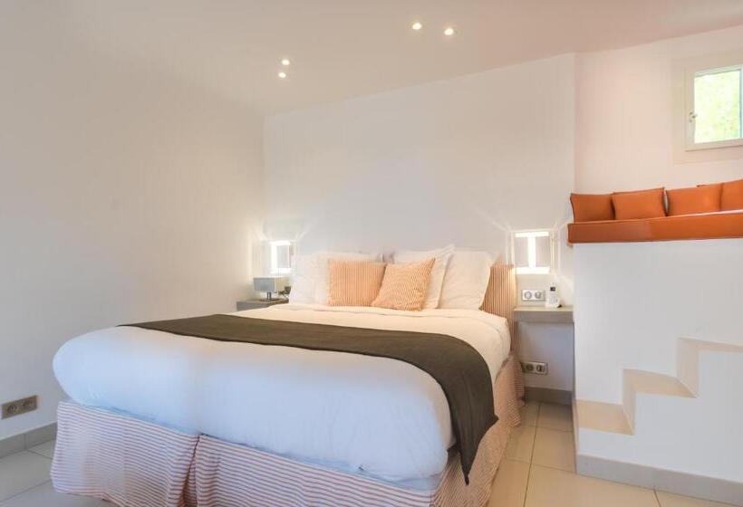 Номер Deluxe с Террасой, Club Port La Galere