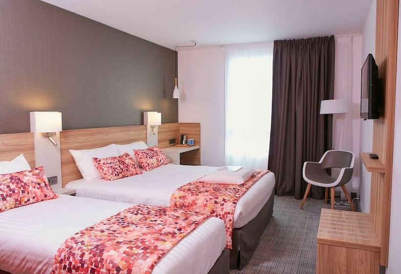 Номер Стандарт, Kyriad Pontarlier
