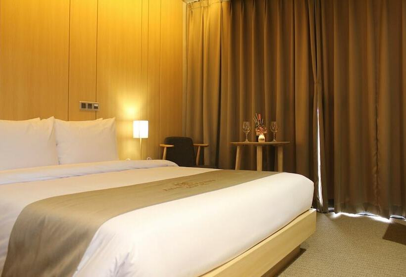 Номер Deluxe, Royal Emporium Incheon Airport