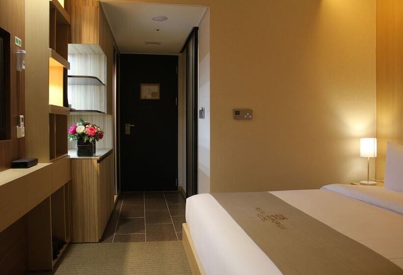Номер Deluxe, Royal Emporium Incheon Airport