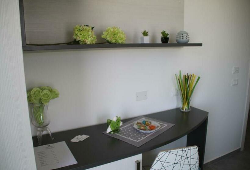 اتاق استاندارد با بالکن, La Terrazza B&b