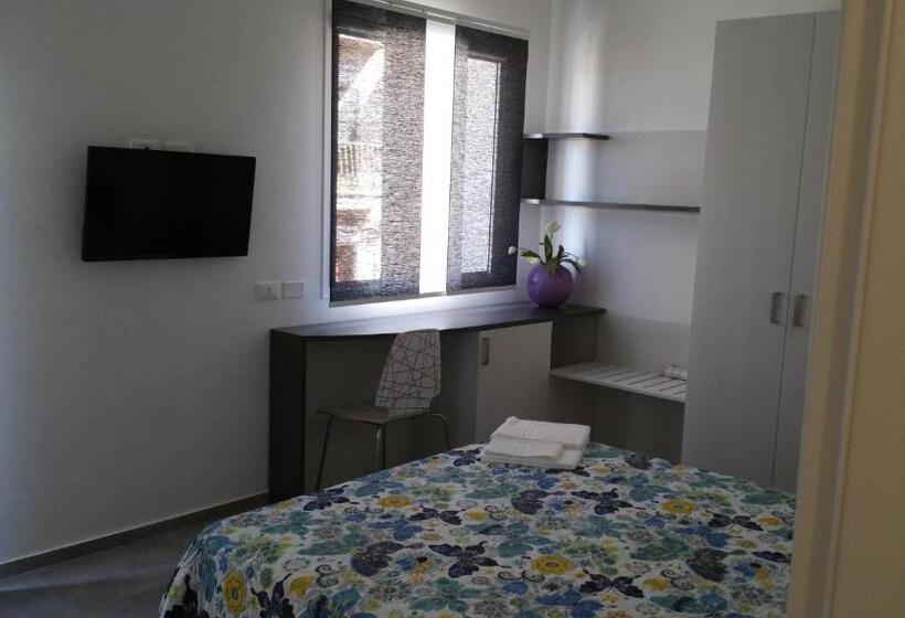 اتاق استاندارد با بالکن, La Terrazza B&b