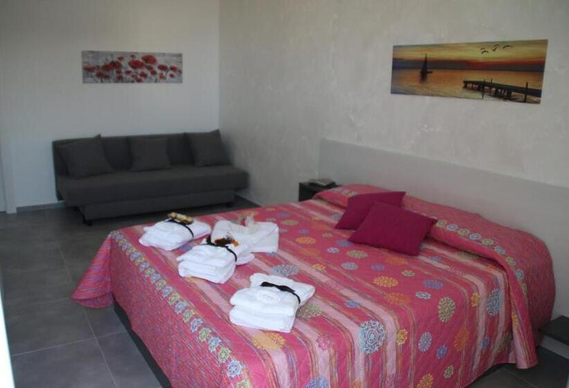 اتاق استاندارد با بالکن, La Terrazza B&b