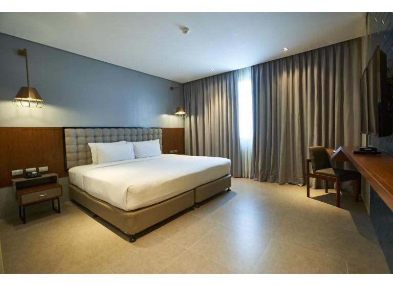 스탠다드 룸 킹사이즈 침대, Summit Galleria Cebu