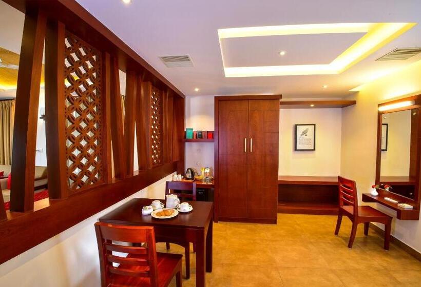 스탠다드 룸 킹사이즈 침대, Lake Canopy Alleppey