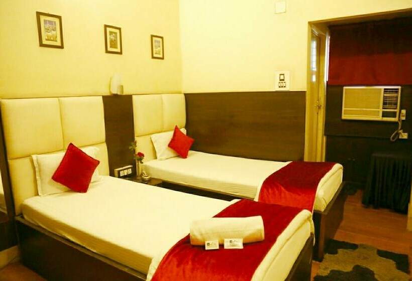 Номер Deluxe, Holidei Inn