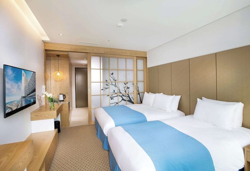 Deluxe Room Mountain View, Whistlelark Jeju
