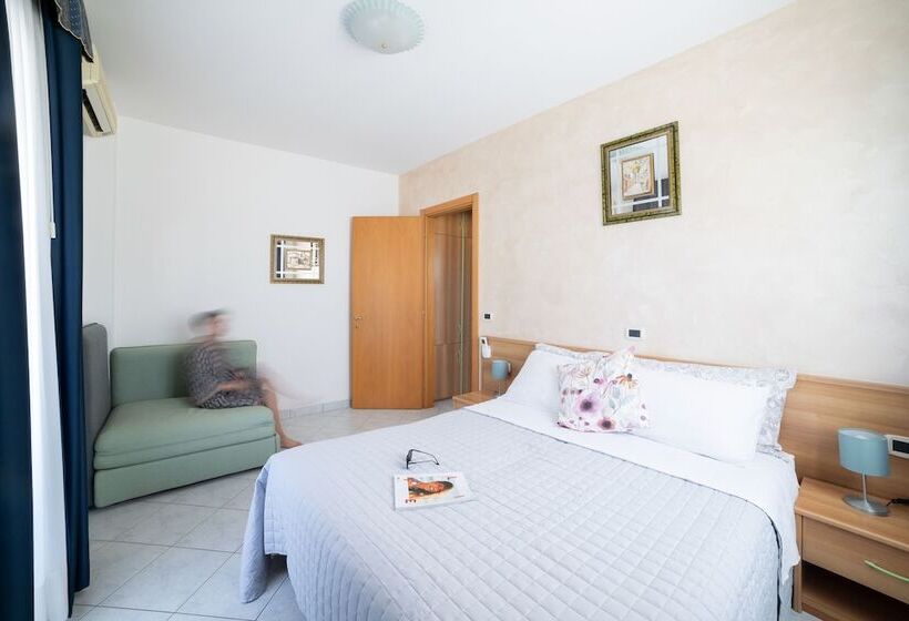 سوییت خانوادگی, Casa Merano Residence & Ristorante Bibione Centro