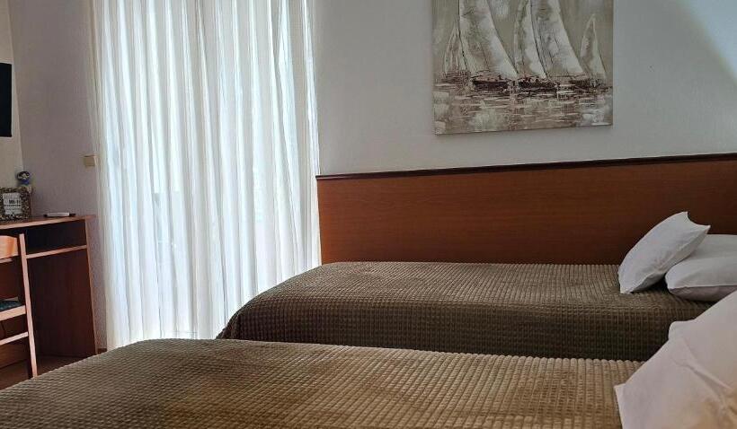 Camera Standard, Sobe/rooms Riva