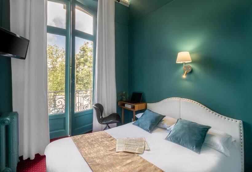 اتاق کلاسیک, De Paris