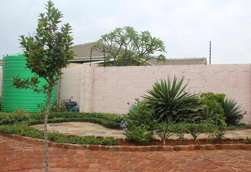 اتاق لوکس, Strand Meadows B&b