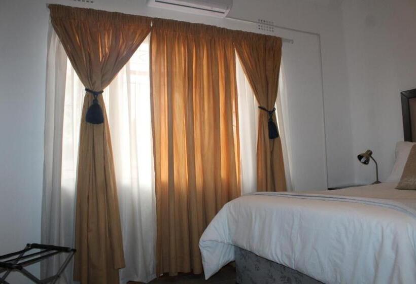 اتاق لوکس, Strand Meadows B&b