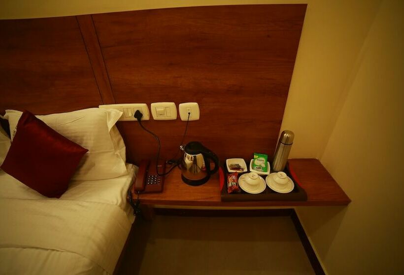 Quarto Familiar, Mrk Inn