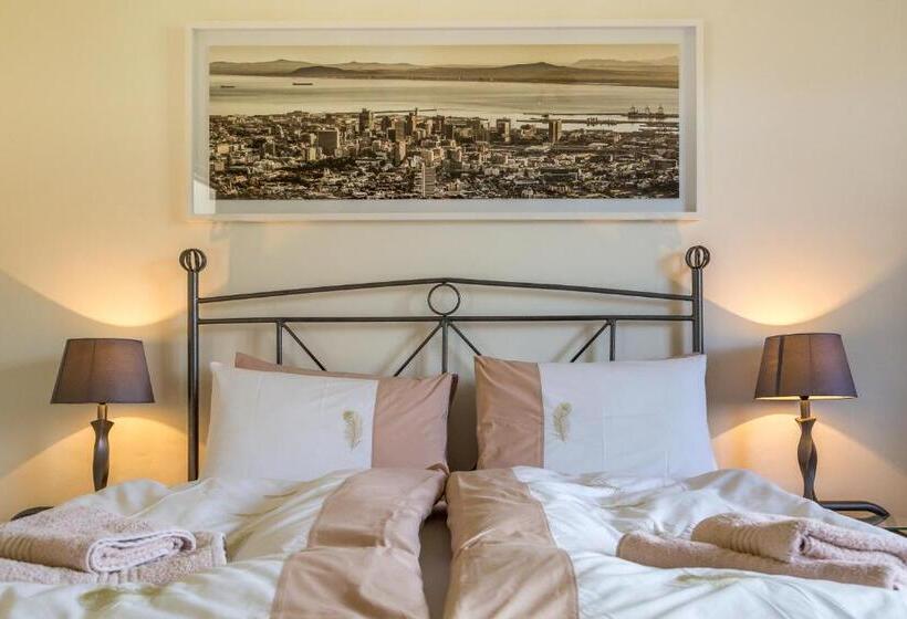 Номер Стандарт Вид на Горы, Hout Bay Lodge
