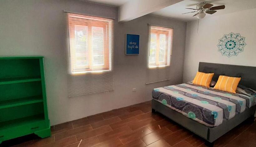 آپارتمان 1 خوابه با بالکن, Casa Naranja