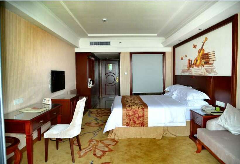 Номер Deluxe, Vienna Classic Hotel Qingyuan Taihe Ancient Cave Scenic Area