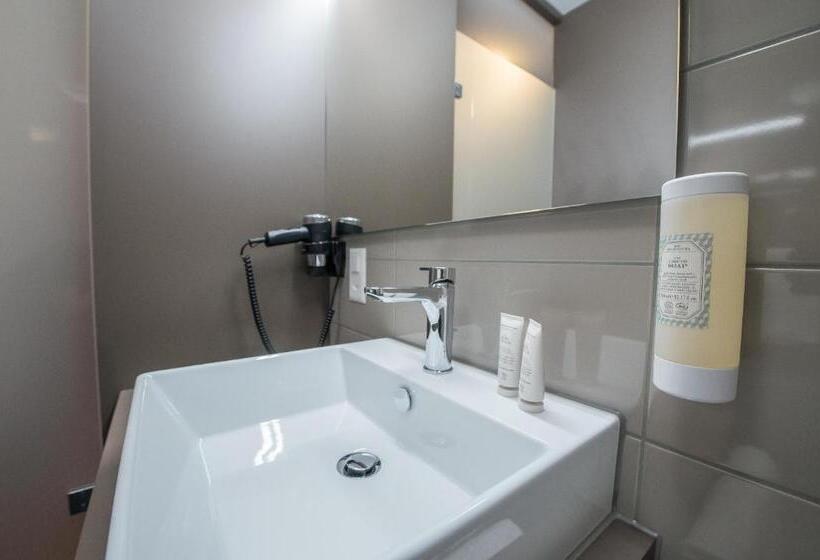 Номер Стандарт с Балконом, Aparthotel Baden