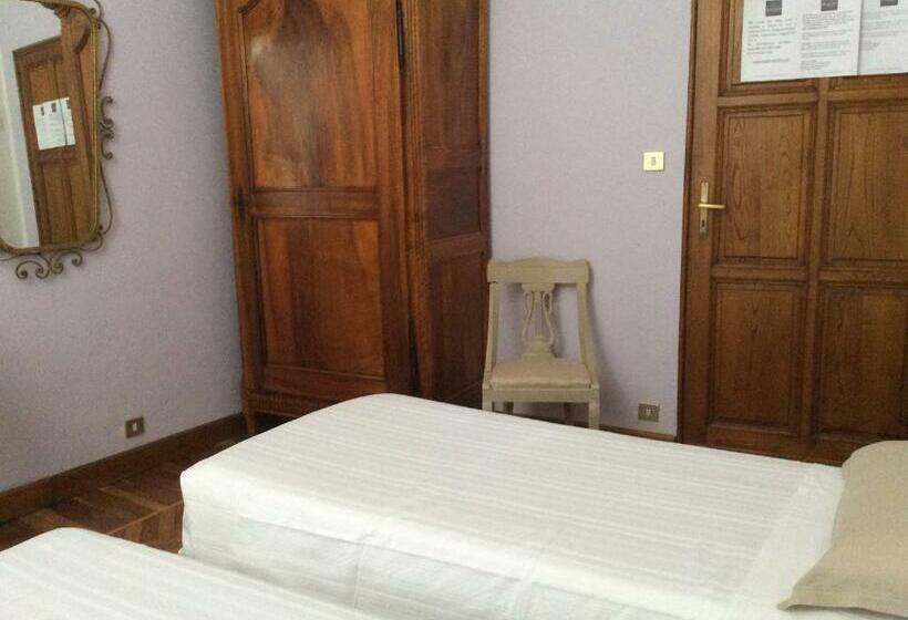 اتاق استاندارد با سرویس بهداشتی مشترک, B&b Chiara