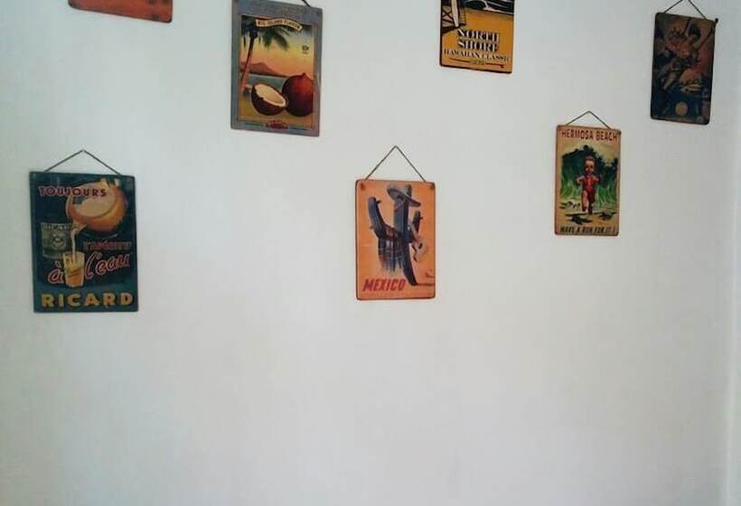 Номер Стандарт с Террасой, La Favela   Hostel