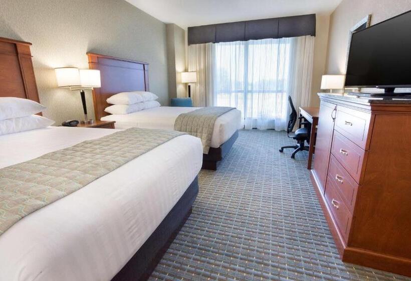 Номер Deluxe Адаптированный для Инвалидов, Drury Inn & Suites Burlington