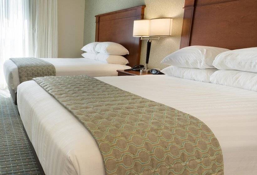Люкс, Drury Inn & Suites Burlington