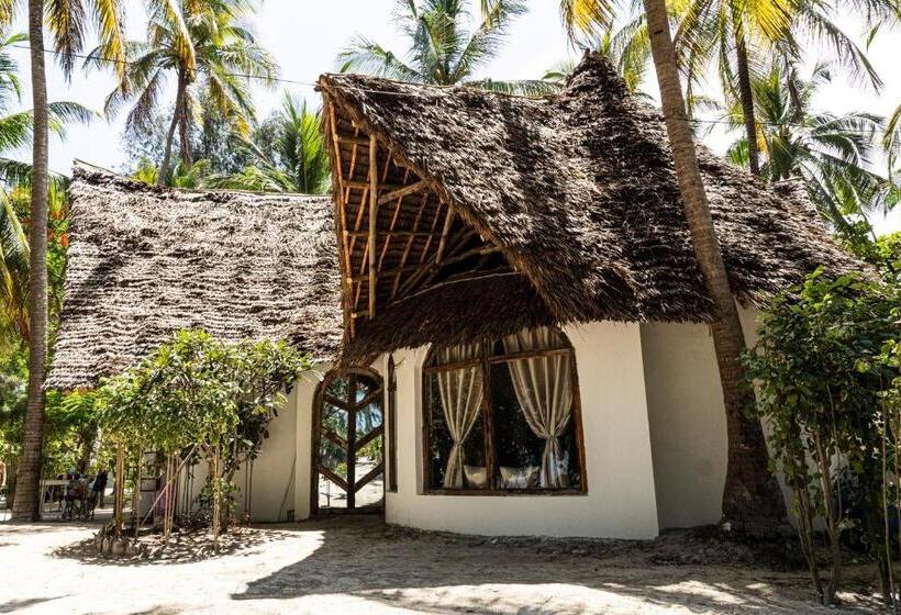 اتاق لوکس با چشم‌انداز دریا, Kinazi Upepo Beach Eco Lodge