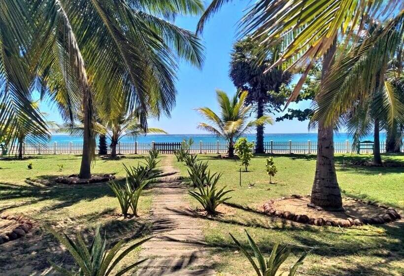 اتاق استاندارد یک نفره با چشم‌انداز دریا, Pearl Oceanic Resort   Trincomalee