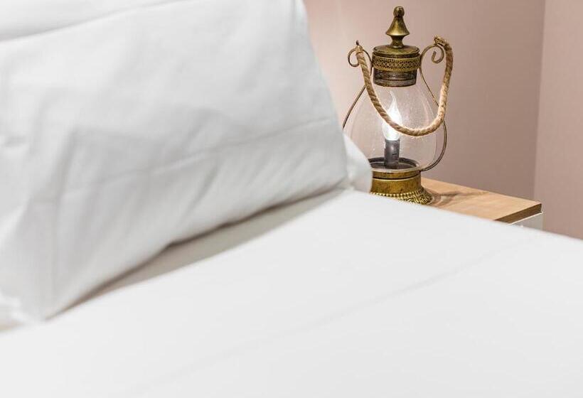 اتاق استاندارد, Mane Boutique