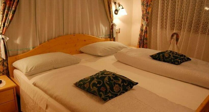 Номер Стандарт, Albergo Genziana