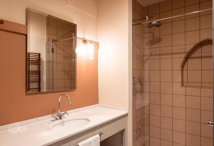 Quarto Deluxe Vista Mar, Leuchtenburg Am See