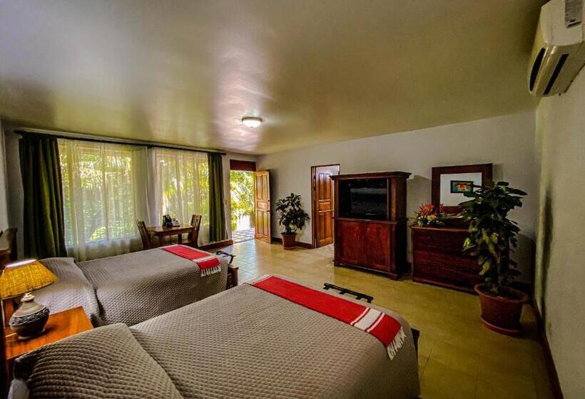 اتاق لوکس, Jaco Hotel Docelunas