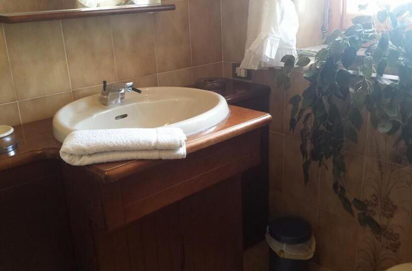 اتاق استاندارد با بالکن, Villa Caterina B&b