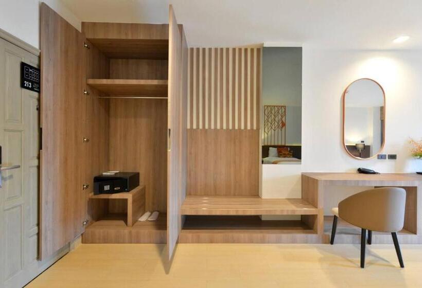 Номер Deluxe, Kastel Pattaya Hotel By Loft Bangkok
