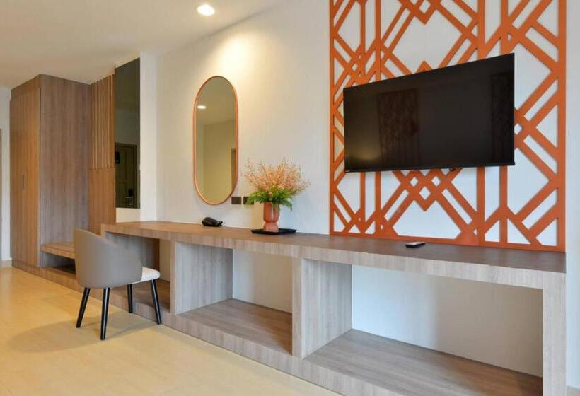 Номер Deluxe Кровать Кинг, Kastel Pattaya Hotel By Loft Bangkok