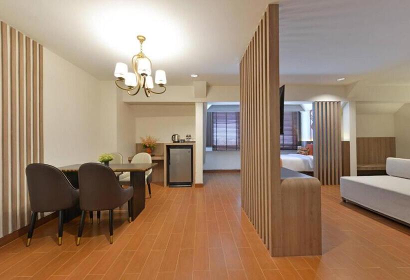 Президентский Люкс, Kastel Pattaya Hotel By Loft Bangkok