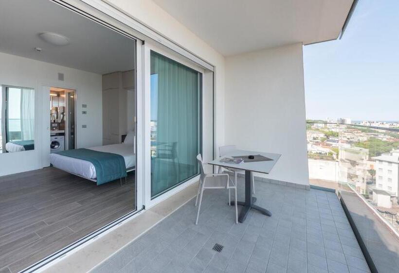 Студия Стандарт, Hesperia Hotel & Residence