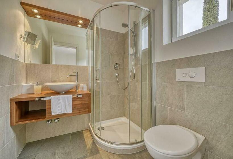 Quarto Estandar Individual com Sacada, Appartement Kroneliving