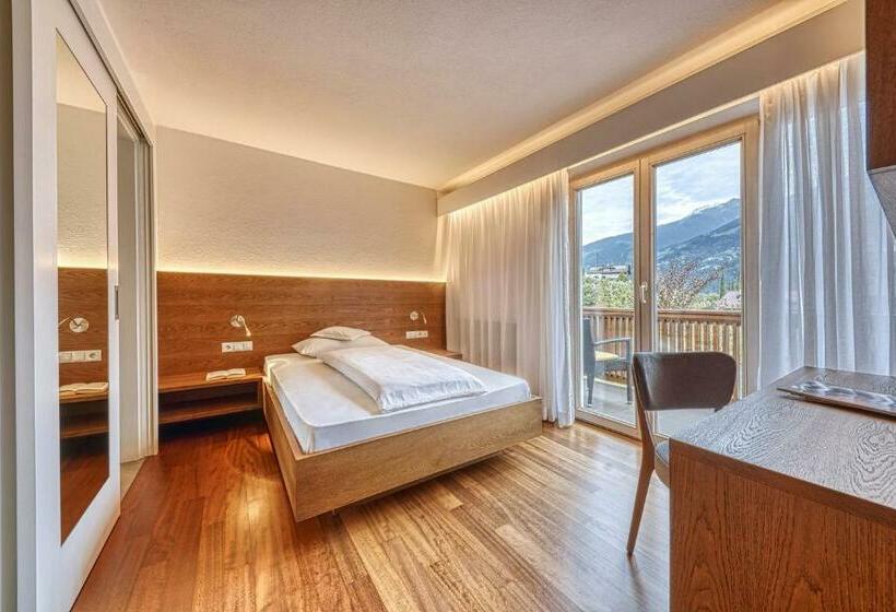 Standard Einzelzimmer mit Balkon, Appartement Kroneliving