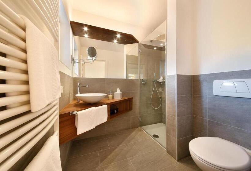 Quarto Estandar com Sacada, Appartement Kroneliving