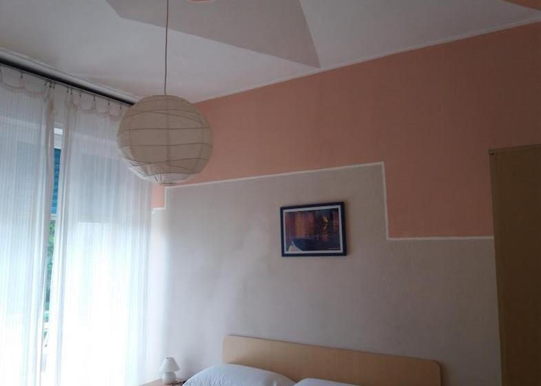 اتاق خانوادگی, Albergo Belvedere