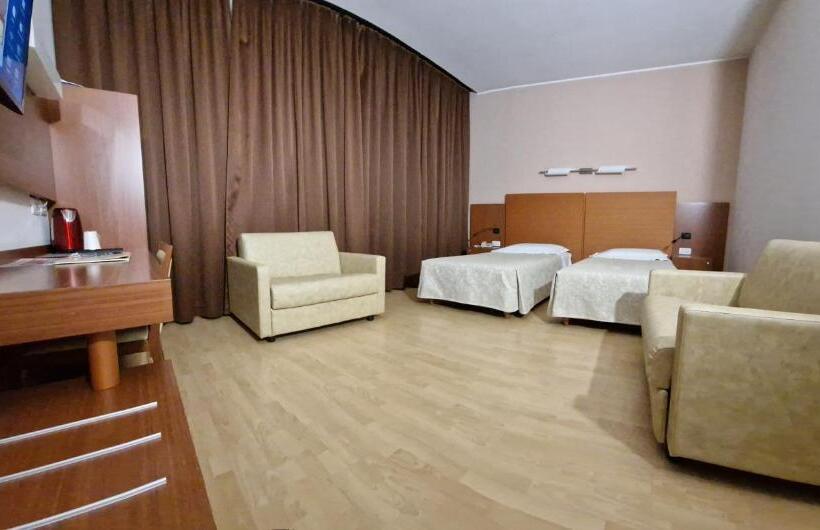 سوییت جونیور, Bella Italia Palace