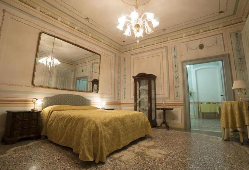 Полулюкс Вид на Сад, Villa Cigolotti