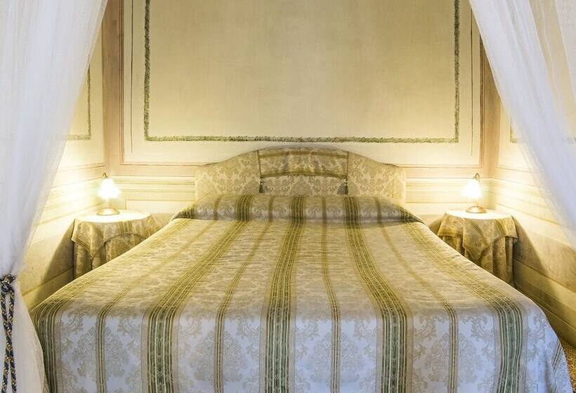 Люкс Вид на Сад, Villa Cigolotti