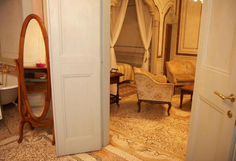 Люкс Вид на Сад, Villa Cigolotti