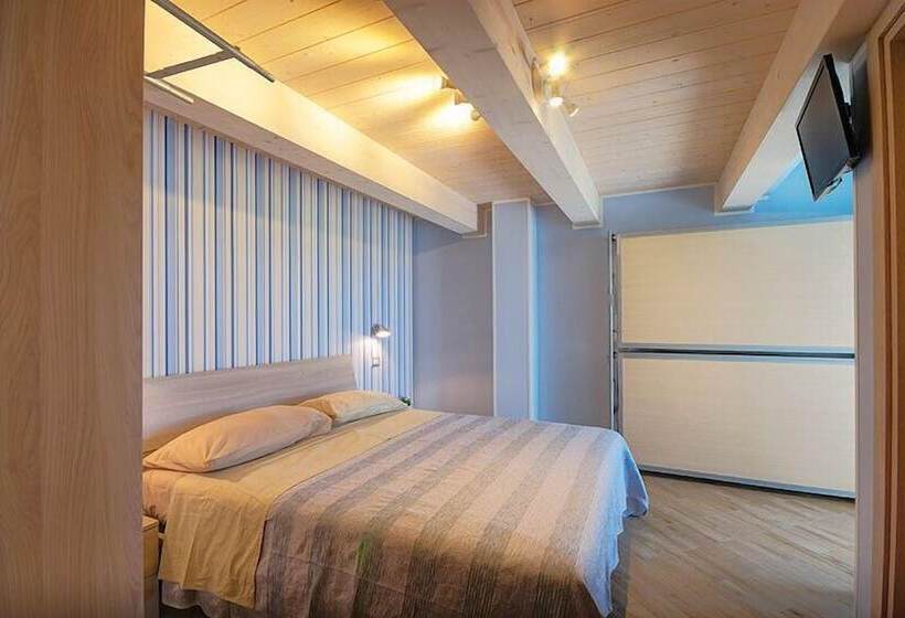 スタンダード４人部屋, Green House