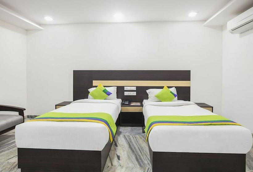 Quarto Deluxe, Royal Dezire