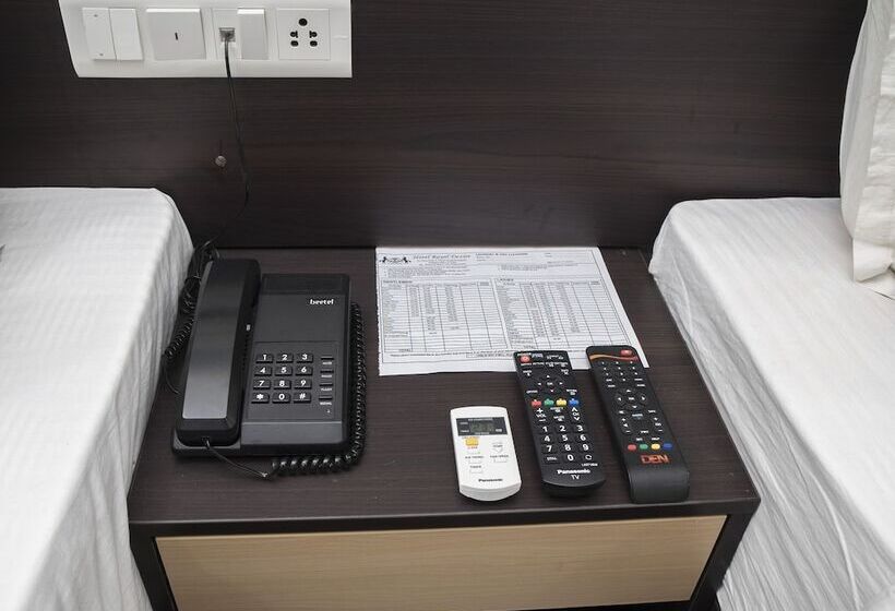 Quarto Deluxe, Royal Dezire