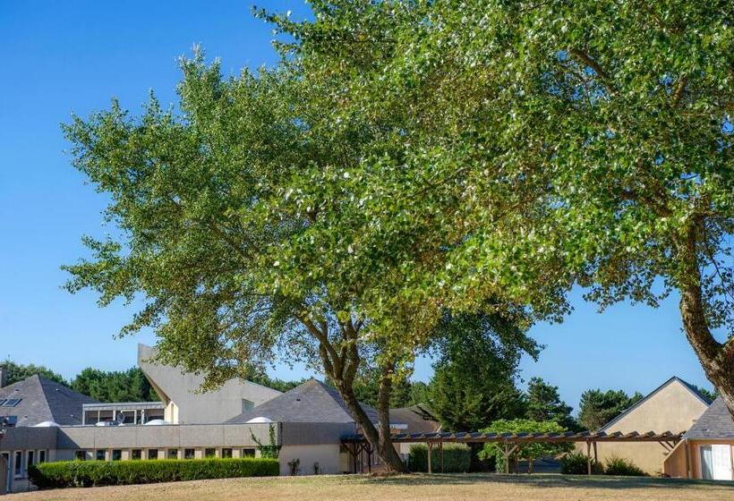 Семейный Номер, Village De Vacances Le Sénéquet